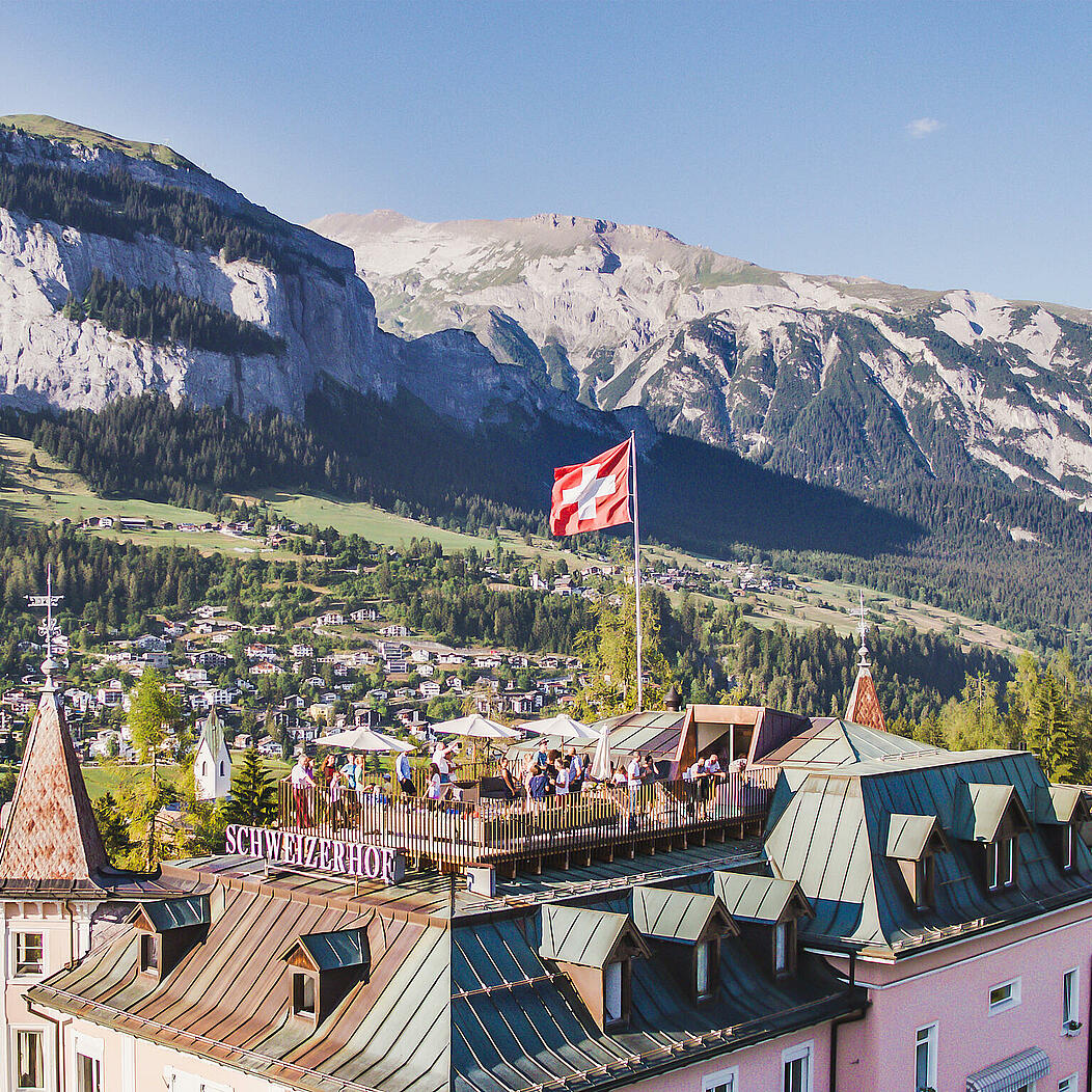 Gewinne ein Wochenende im Schweizerhof Flims für 2 Personen.